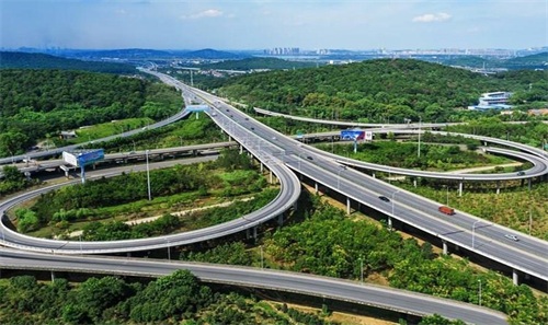 浦东钢筋套筒应用于高速公路